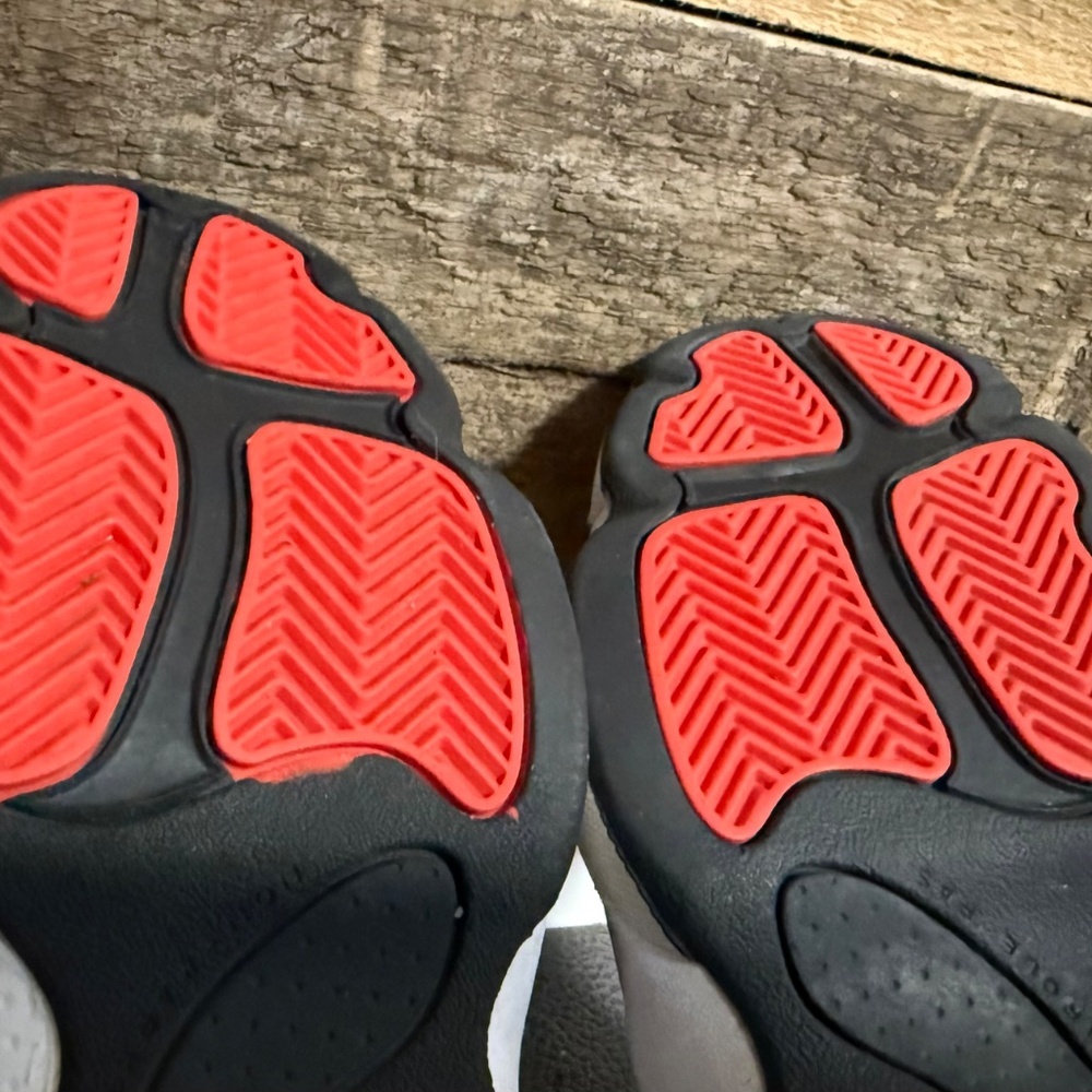 Kids Nike Jordan shoes - Picture 2 of 6